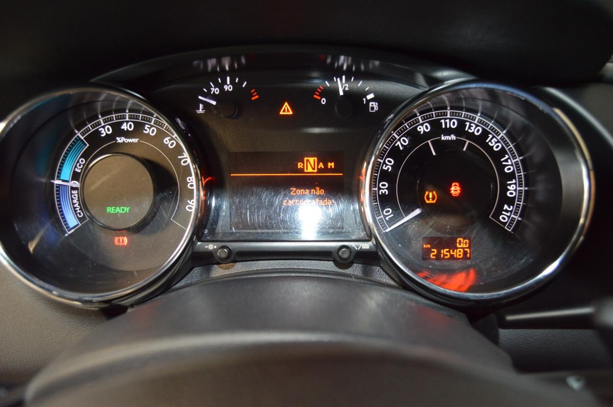 peugeot-3008-2014-hibrido-a-diesel-1997cc