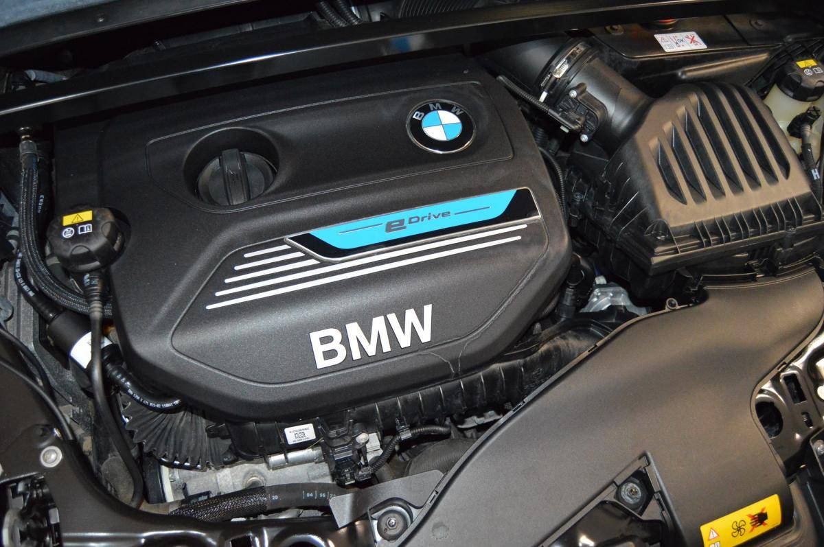 bmw-x1-2020-hibrido-a-gasolina-1499cc
