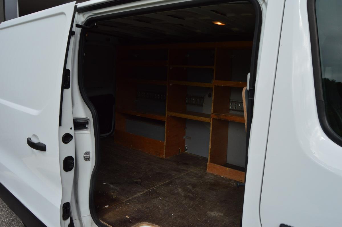 renault-trafic-2019-diesel-1598cc
