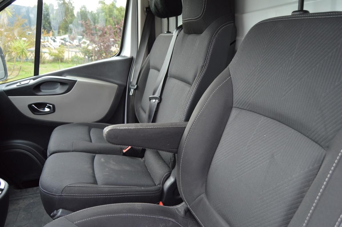 renault-trafic-2019-diesel-1598cc
