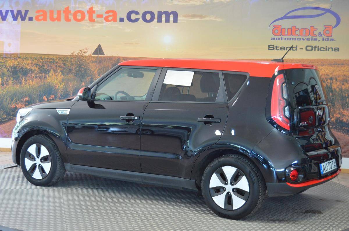 kia-soul-2017-eletrico-500cc