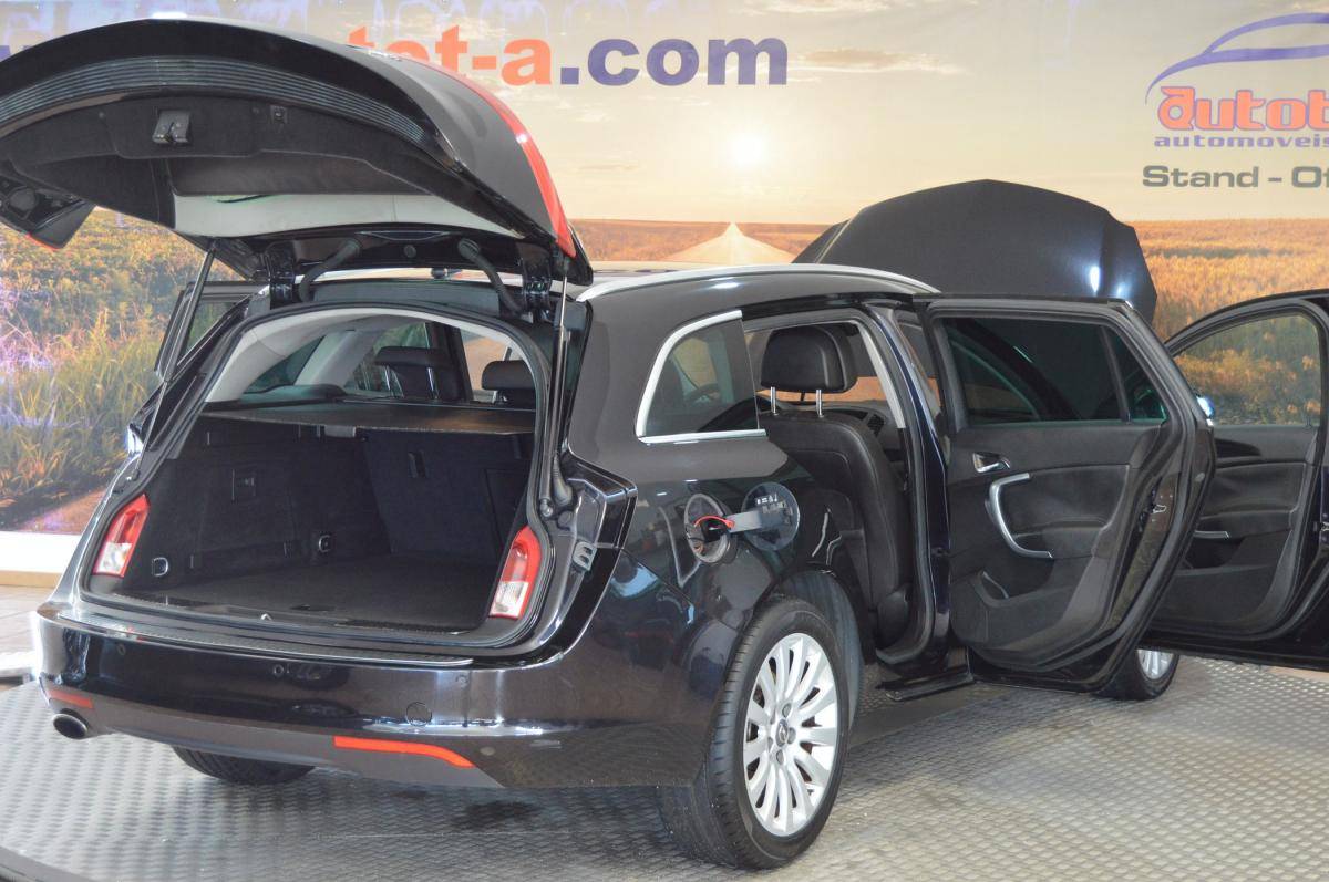 opel-insignia-sports-tourer-2010-diesel-1956cc