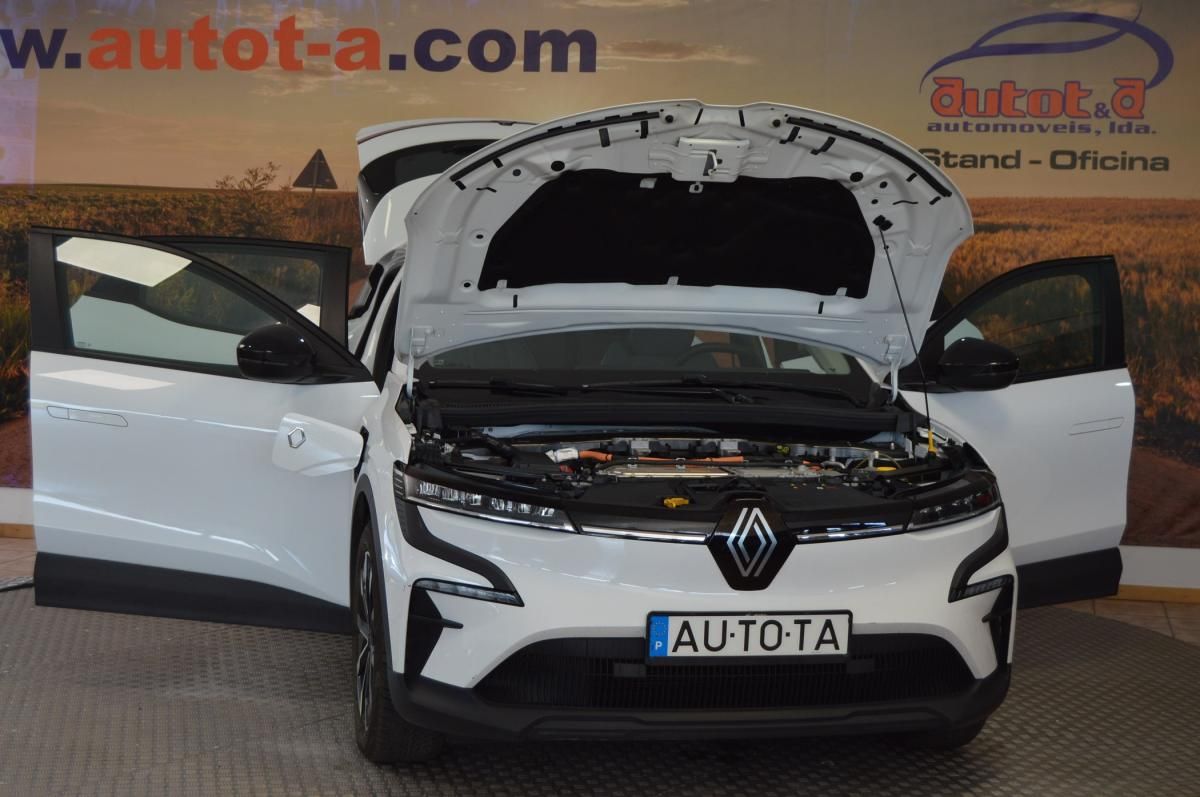 renault-megane-e-tech-2022-eletrico-0cc