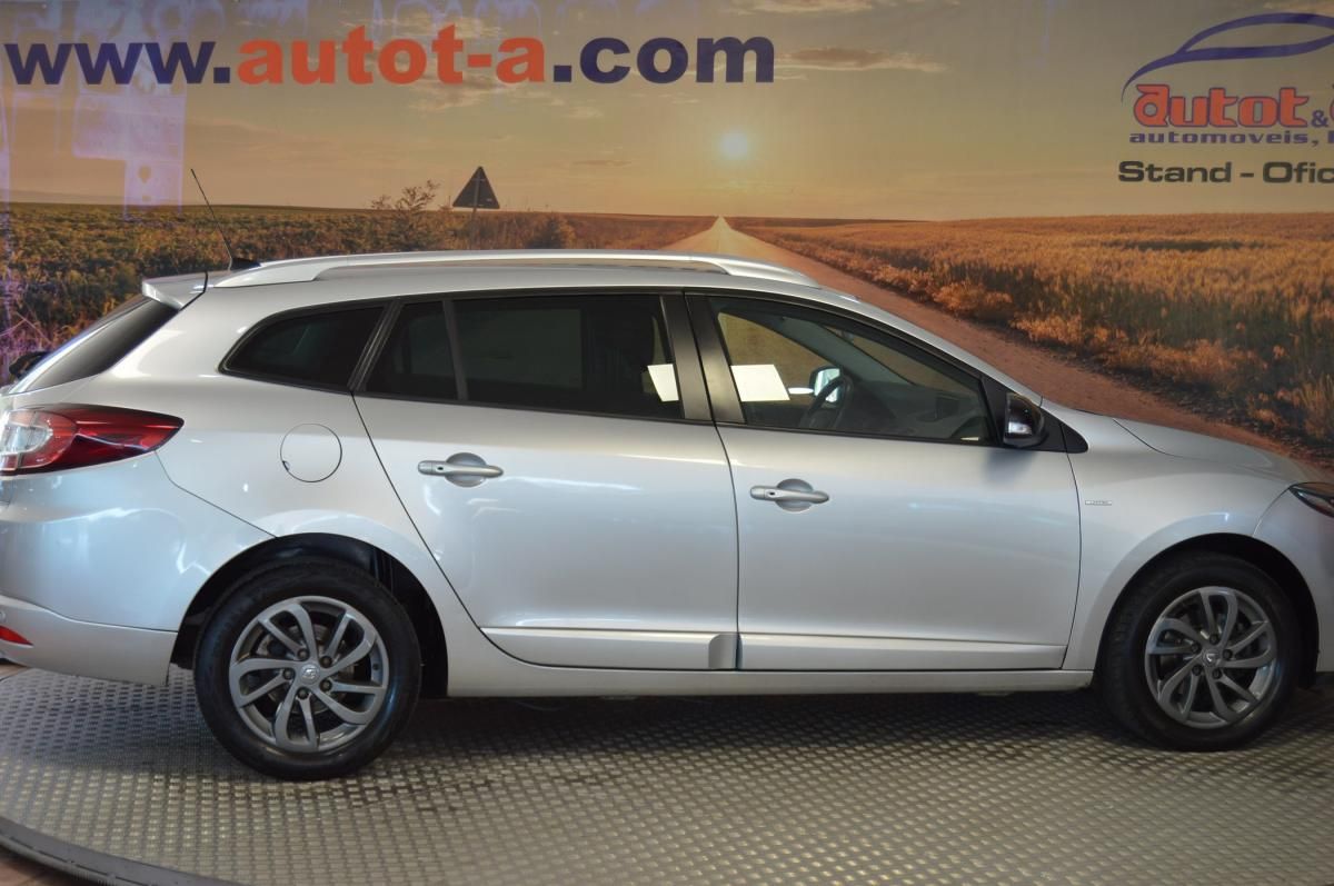 renault-megane-sport-tourer-2015-diesel-1461cc