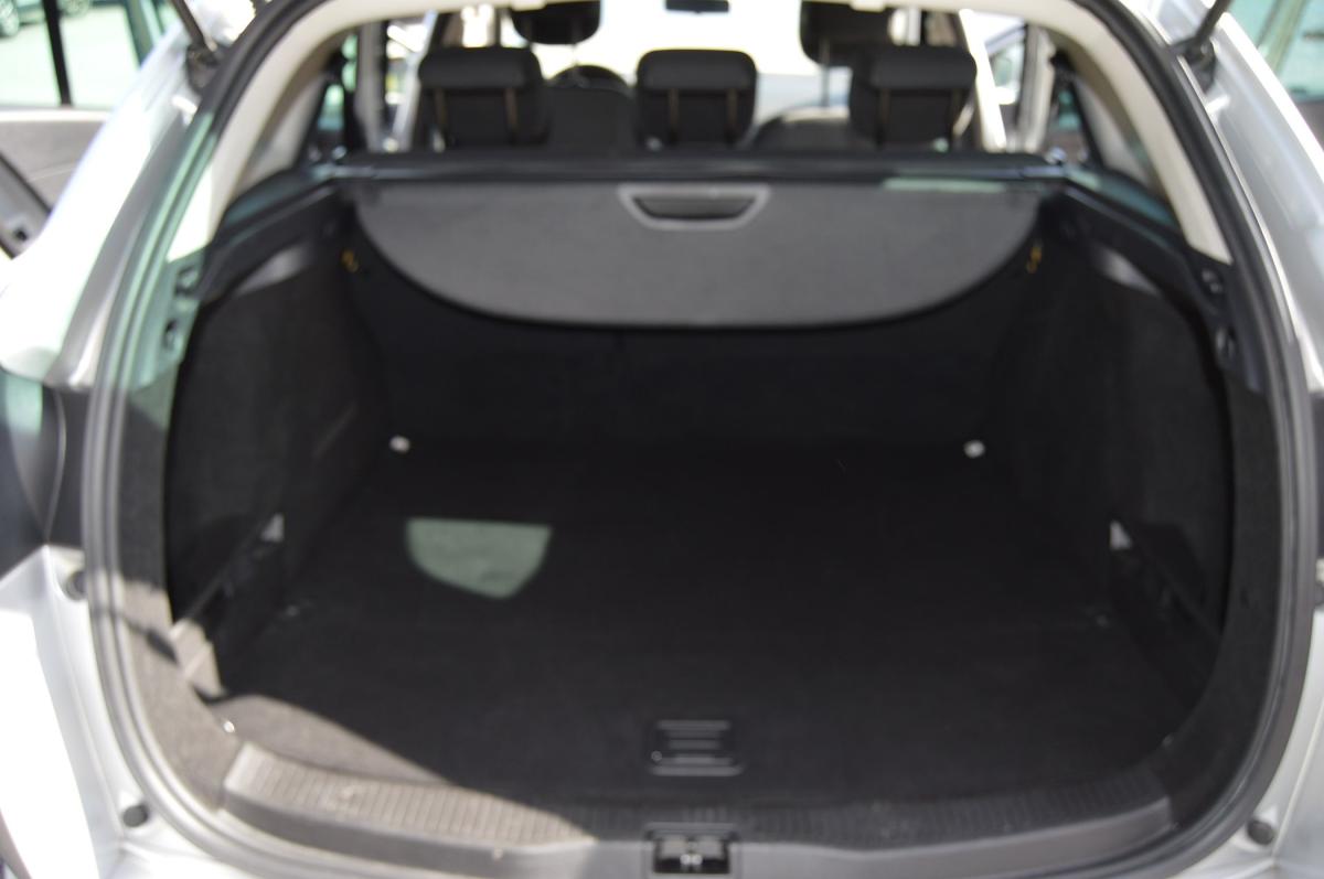 renault-megane-sport-tourer-2015-diesel-1461cc