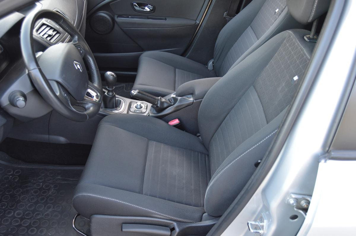 renault-megane-sport-tourer-2015-diesel-1461cc