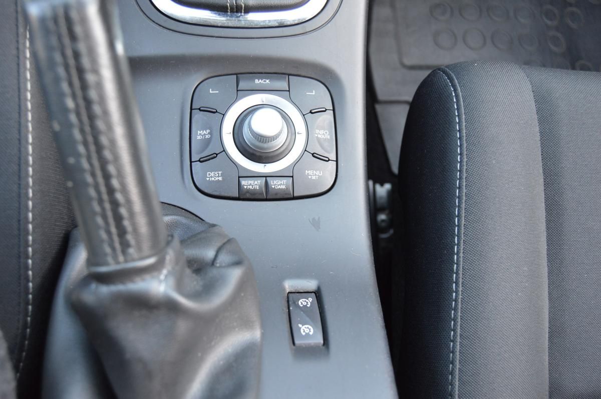 renault-megane-sport-tourer-2015-diesel-1461cc