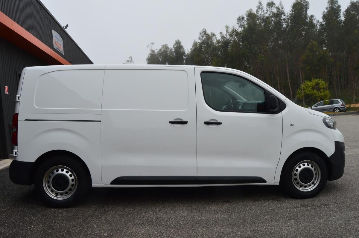 peugeot-expert-2019-diesel-1560cc