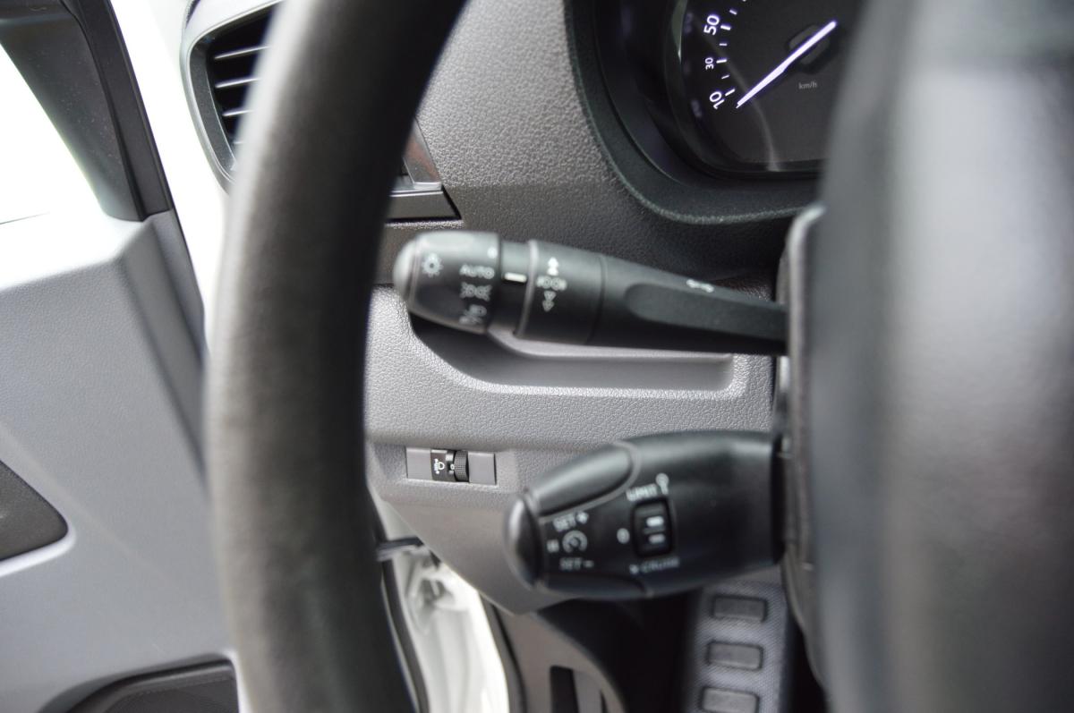 peugeot-expert-2019-diesel-1560cc