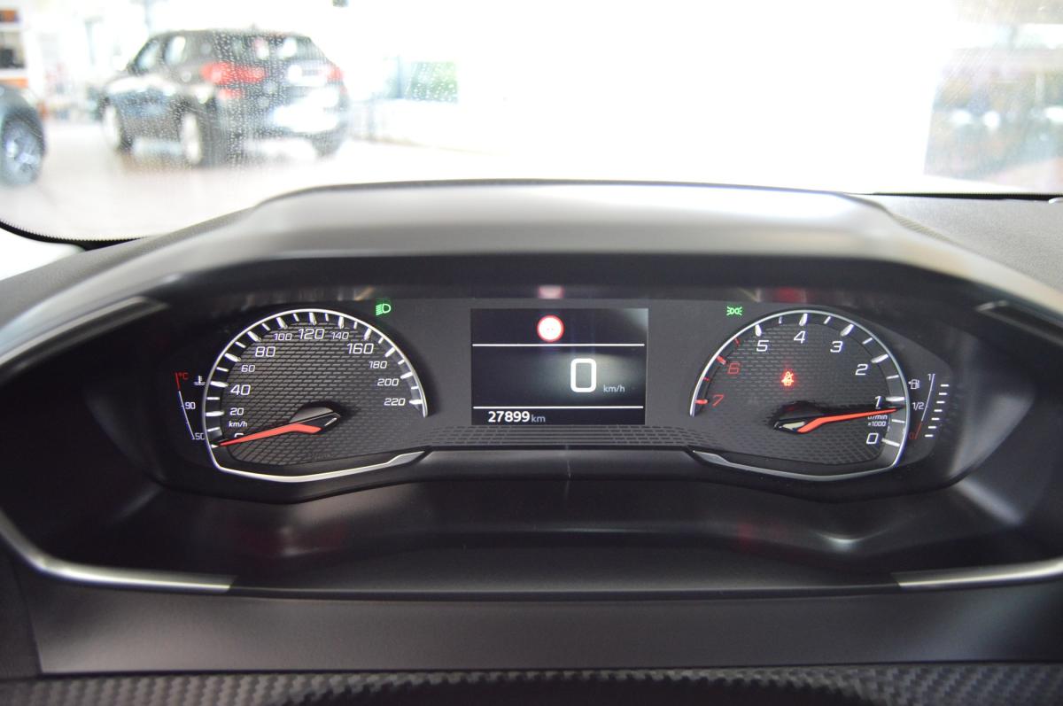 peugeot-208-2023-diesel-1499cc