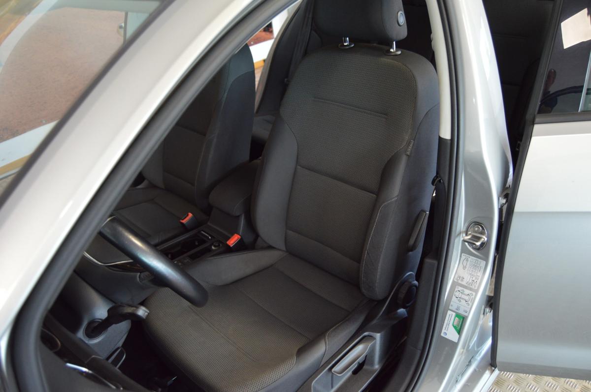 volkswagen-golf-2018-gasolina-999cc