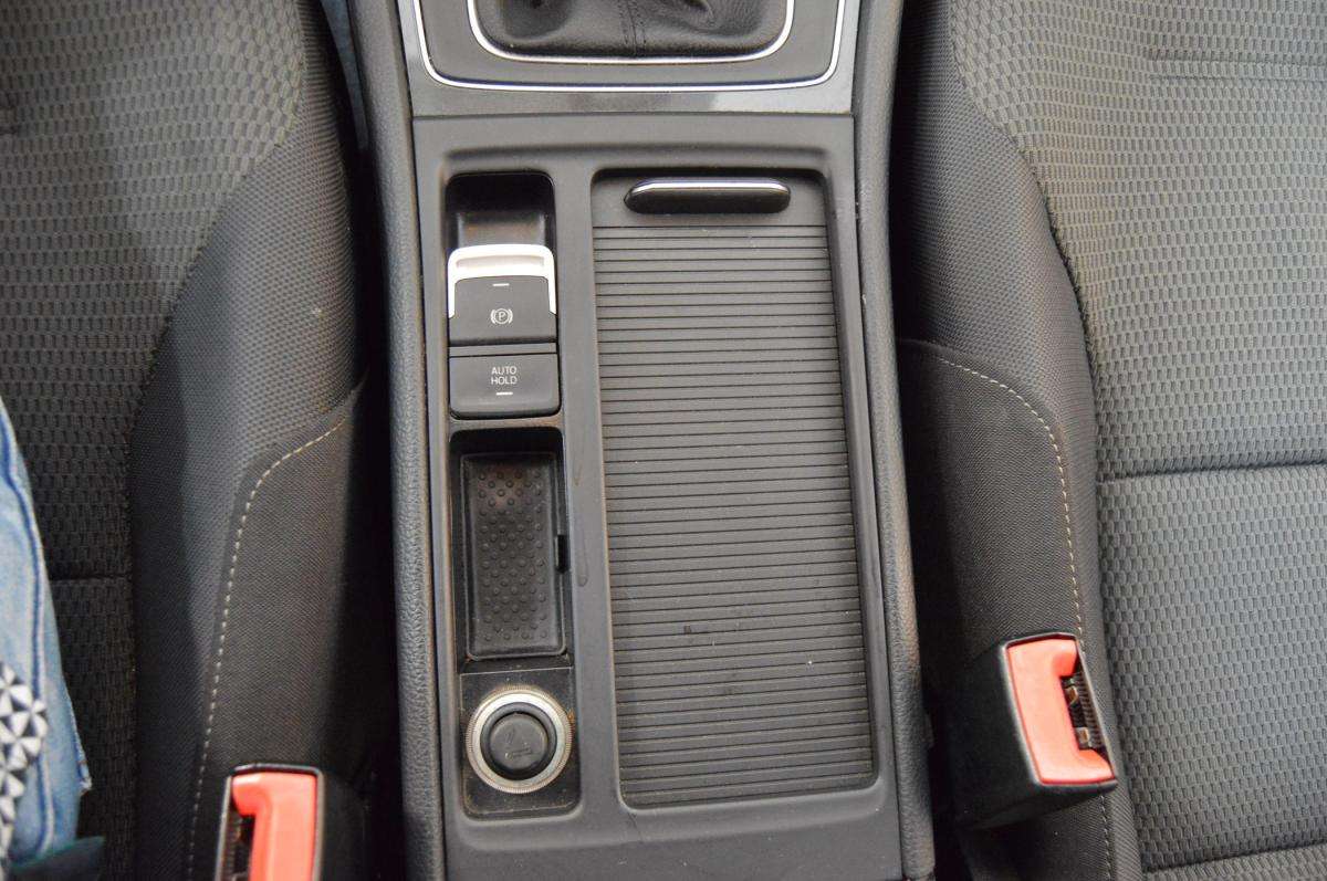 volkswagen-golf-2018-gasolina-999cc