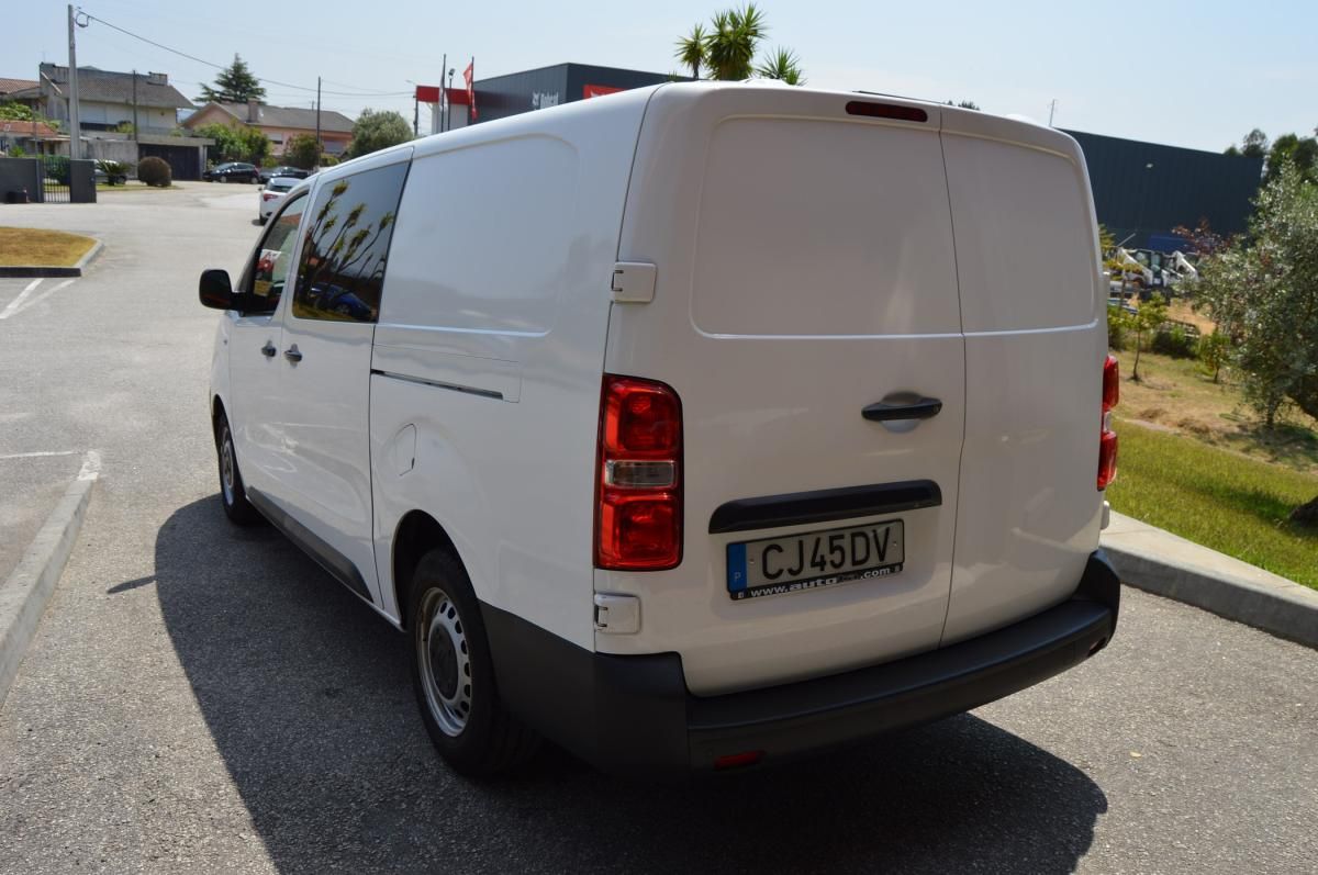 citroen-jumpy-2021-diesel-1499cc