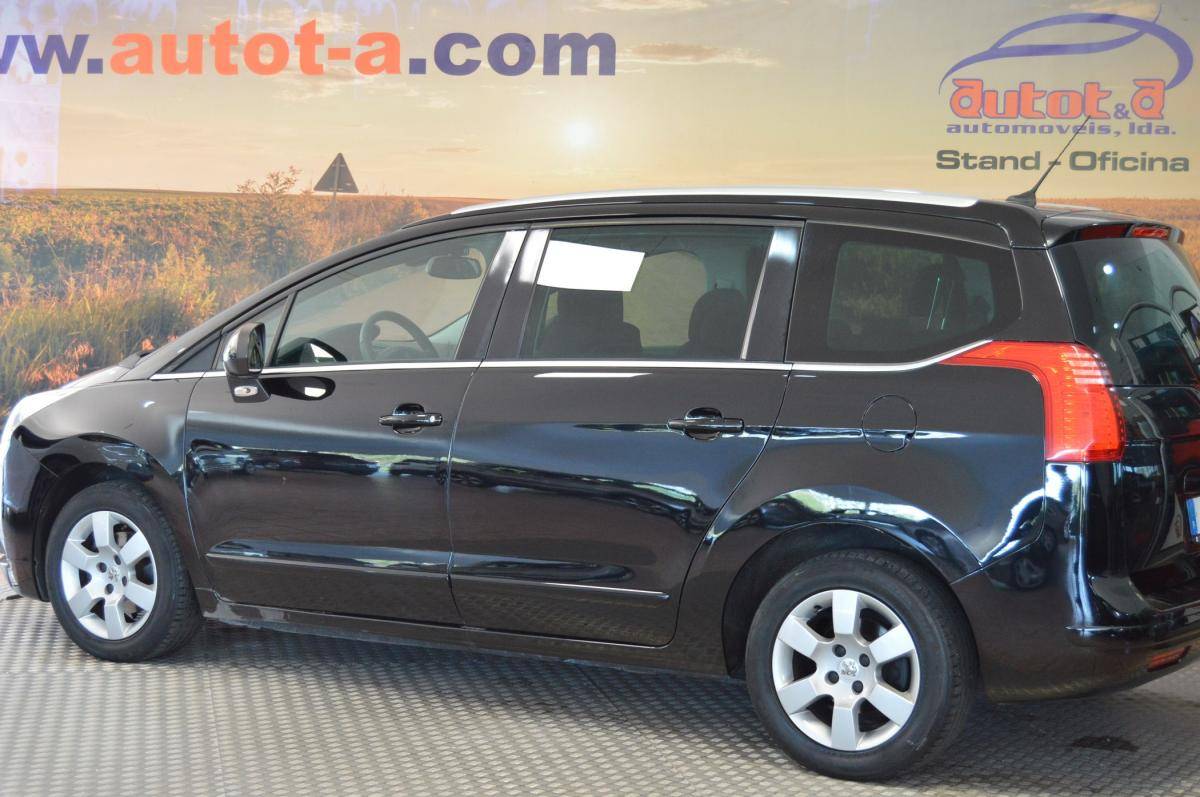peugeot-5008-2012-diesel-1560cc