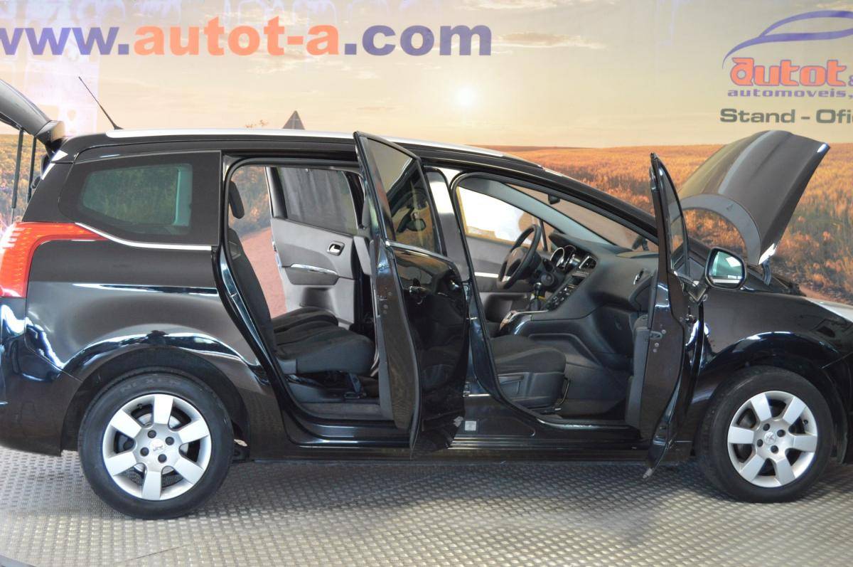 peugeot-5008-2012-diesel-1560cc