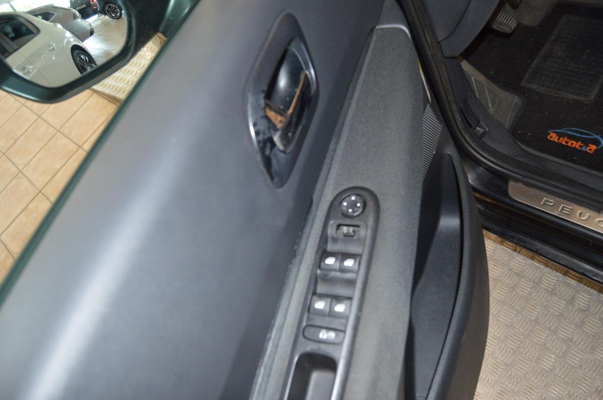 peugeot-5008-2012-diesel-1560cc