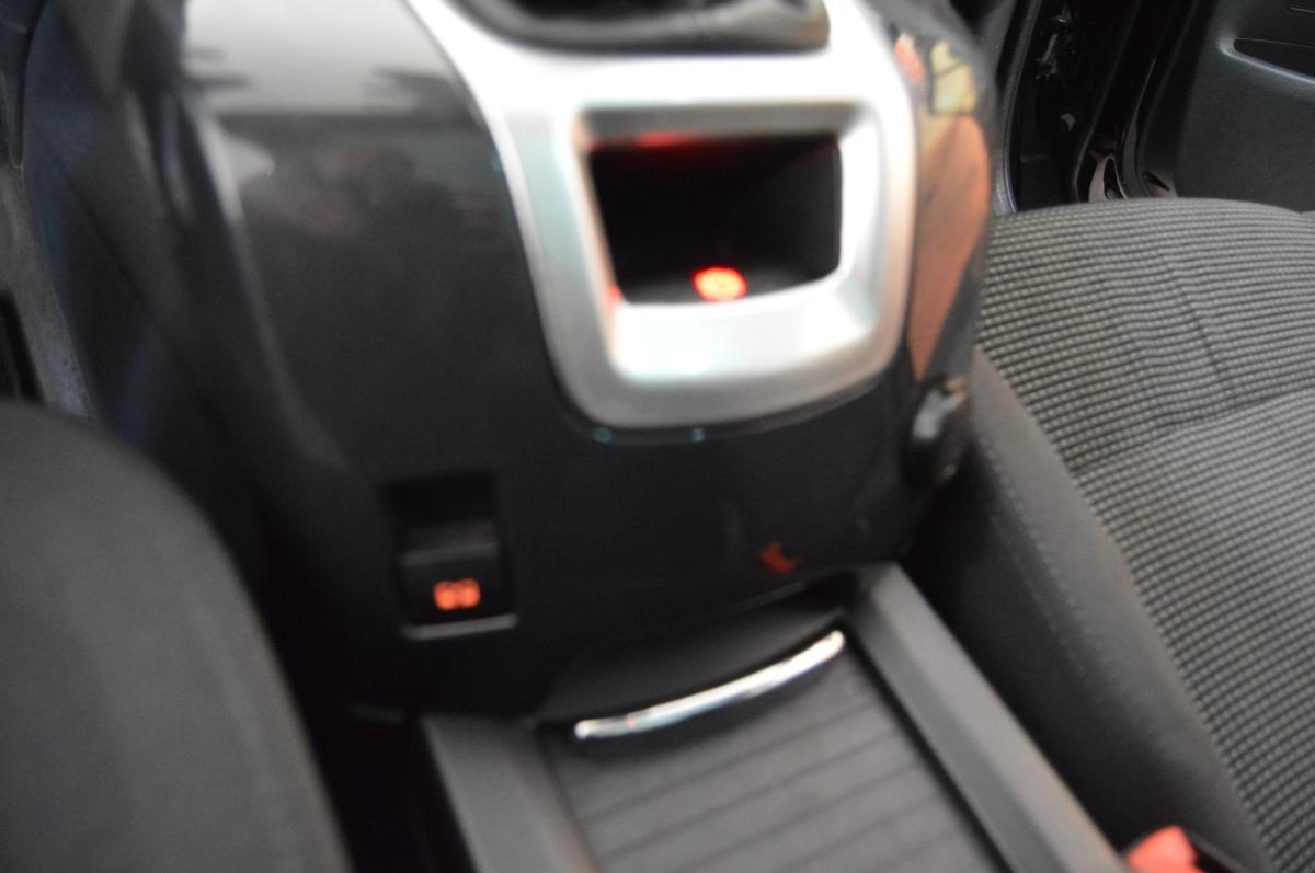 peugeot-5008-2012-diesel-1560cc