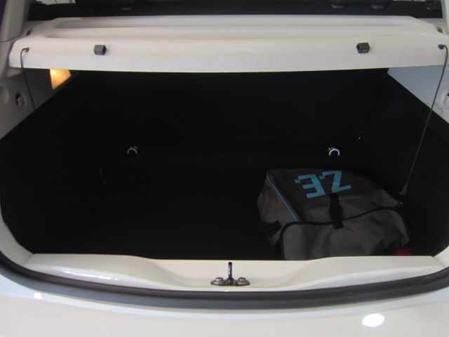 renault-zoe-2018-eletrico-500cc