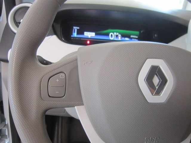 renault-zoe-2018-eletrico-500cc