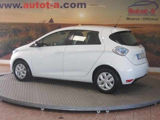 renault-zoe-2018-eletrico-500cc