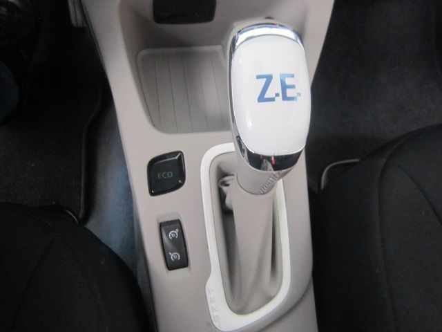 renault-zoe-2018-eletrico-500cc