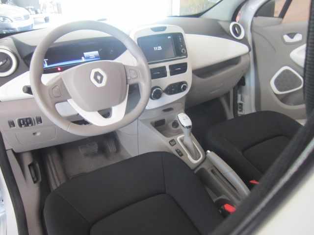 renault-zoe-2018-eletrico-500cc