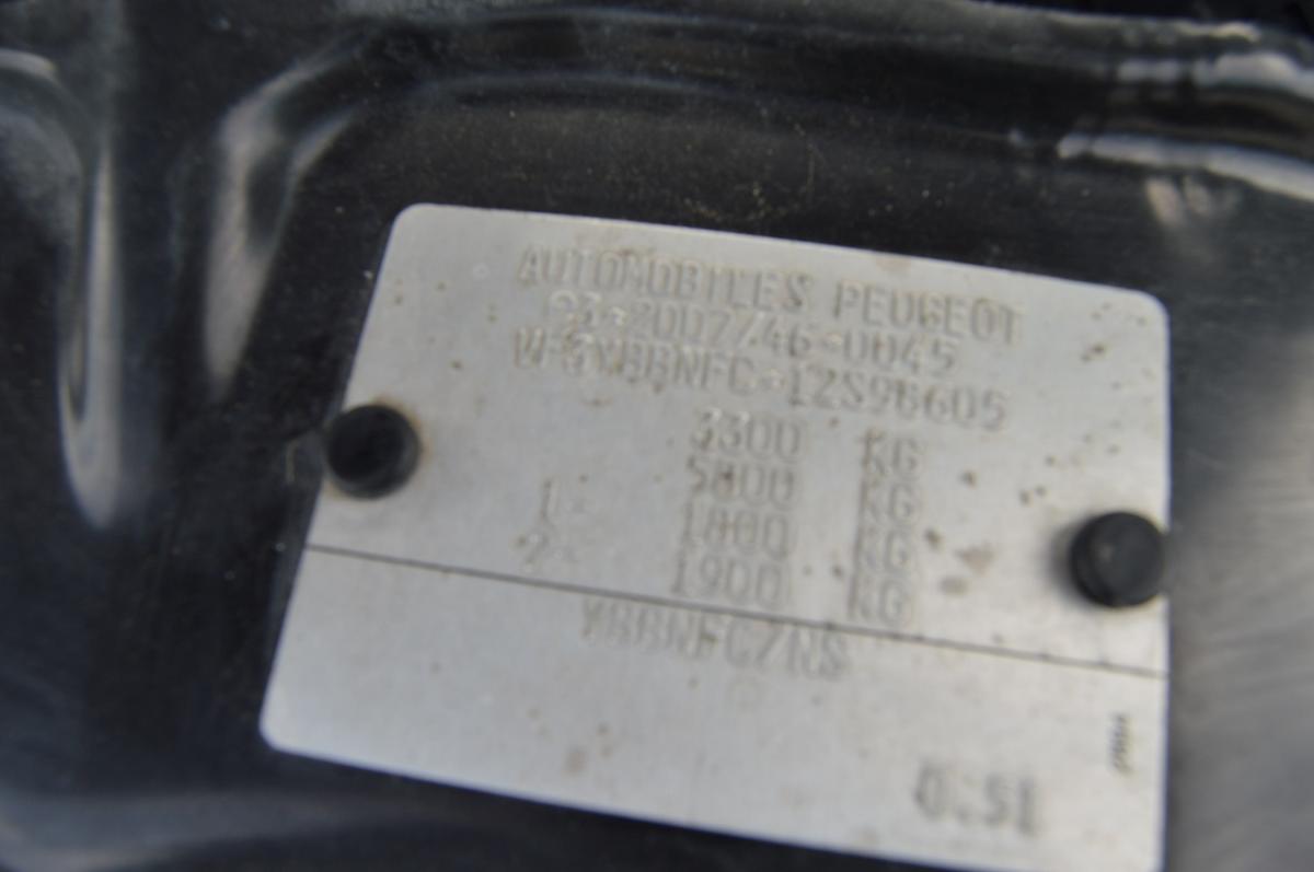 peugeot-boxer-2021-diesel-2179cc