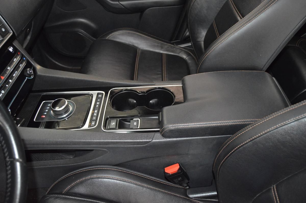 jaguar-f-pace-2016-diesel-1999cc