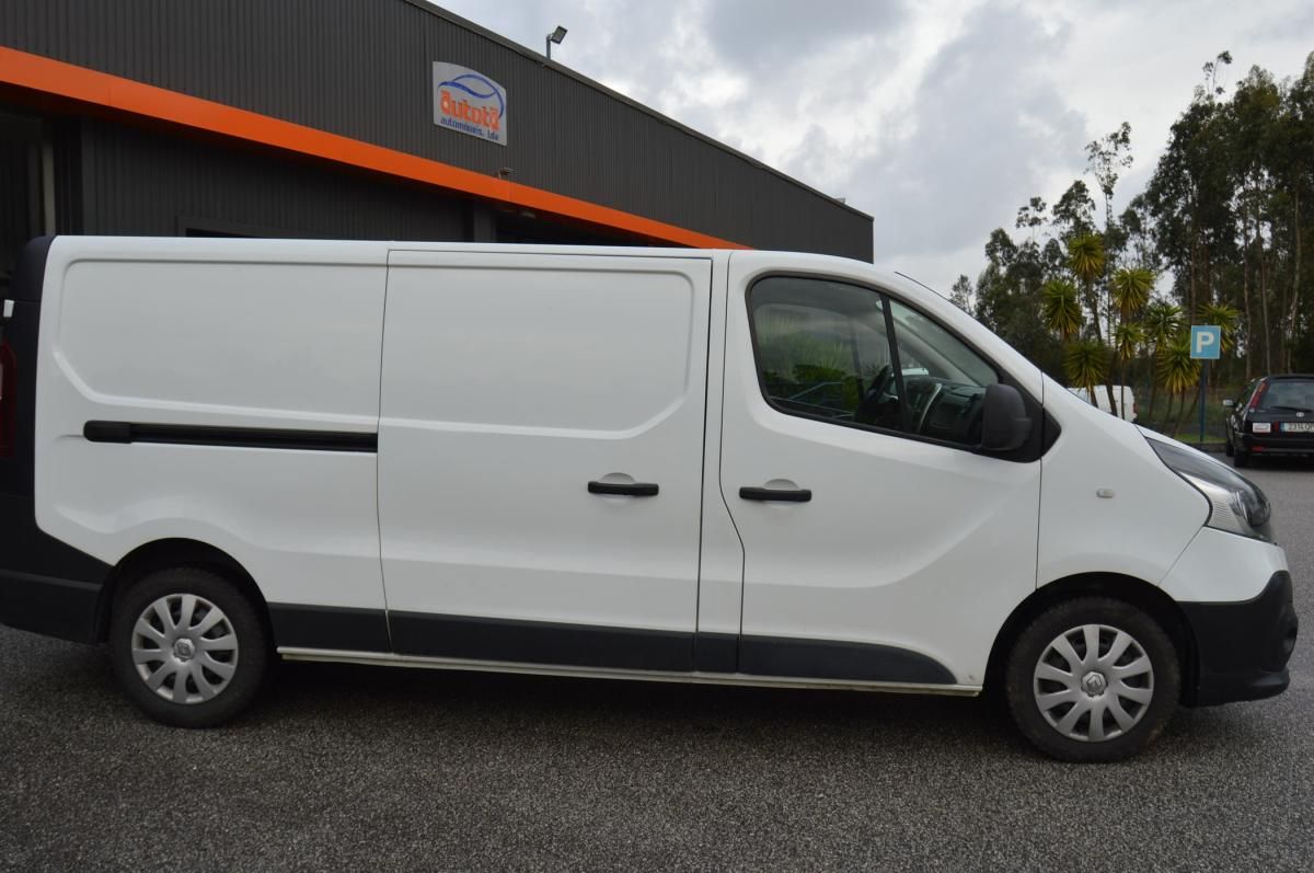 renault-trafic-2018-diesel-1598cc
