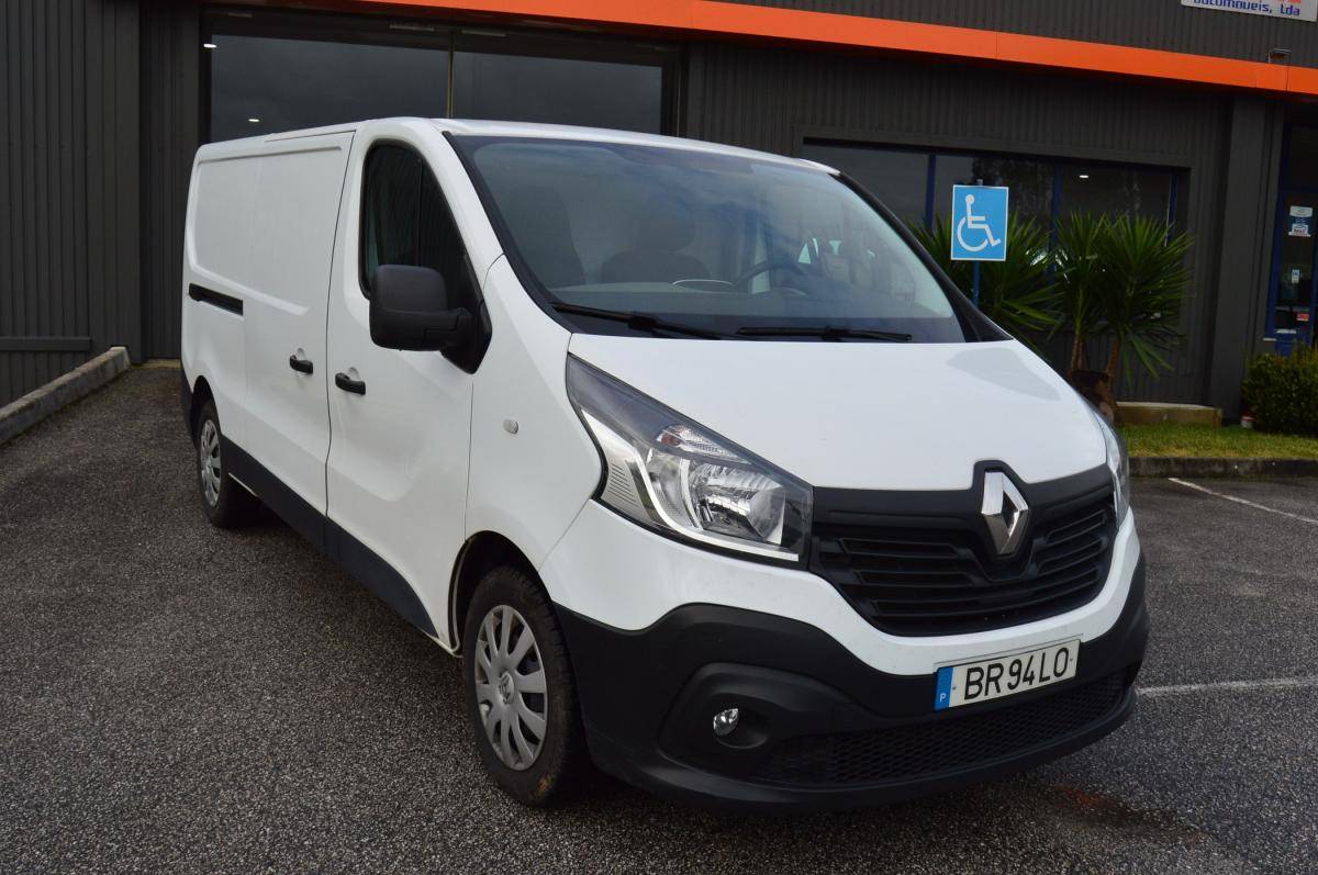 renault-trafic-2018-diesel-1598cc