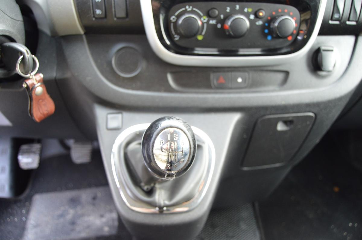 renault-trafic-2018-diesel-1598cc