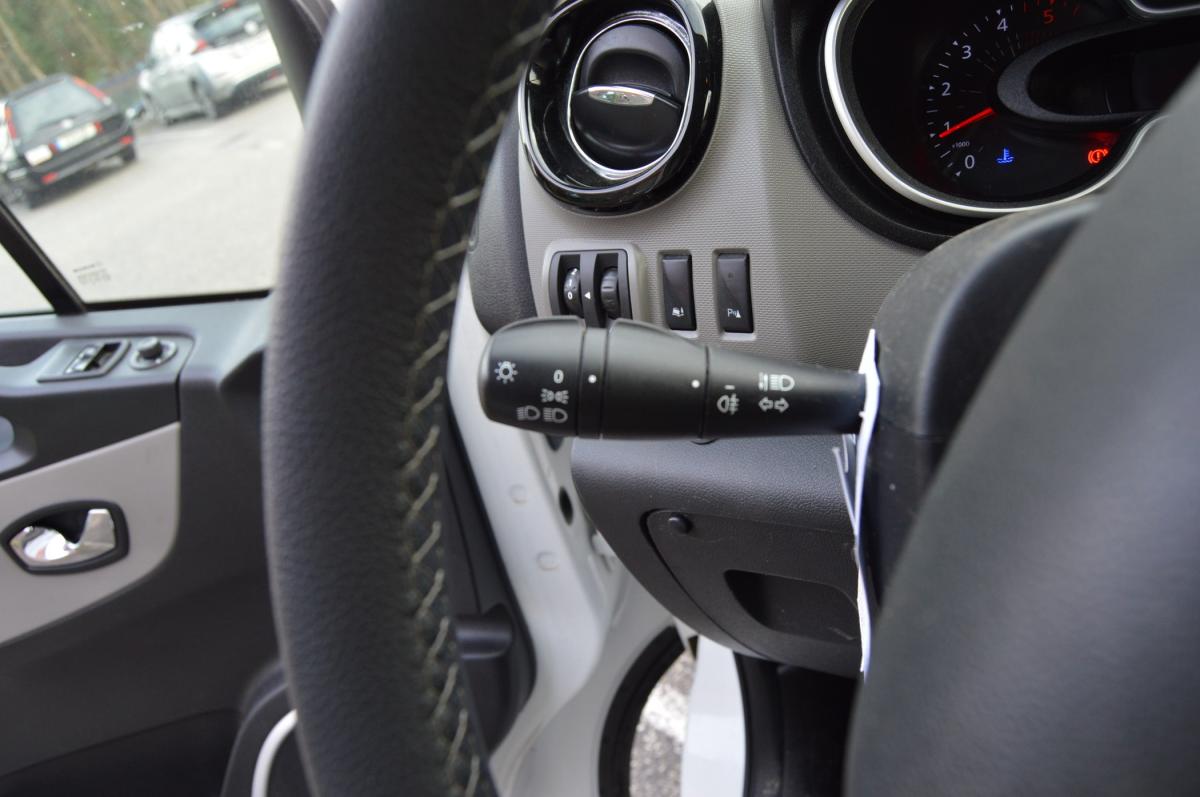 renault-trafic-2018-diesel-1598cc
