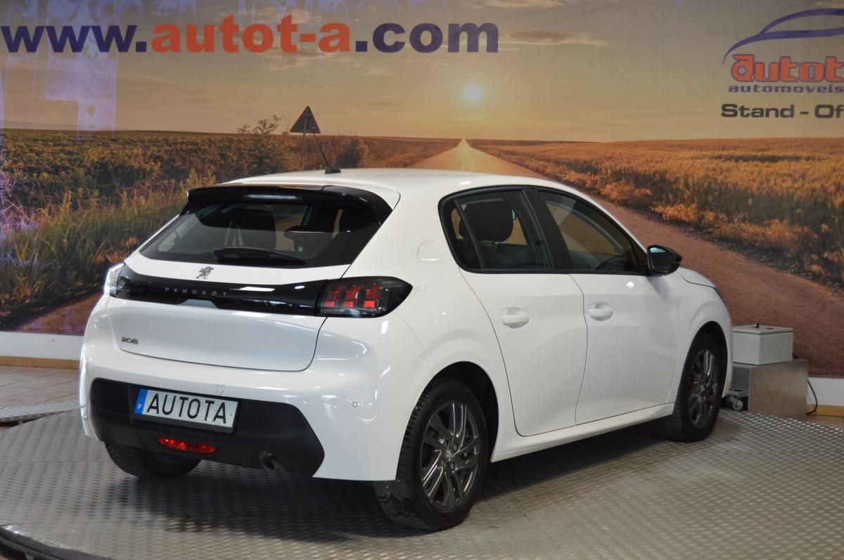 peugeot-208-2022-gasolina-1199cc