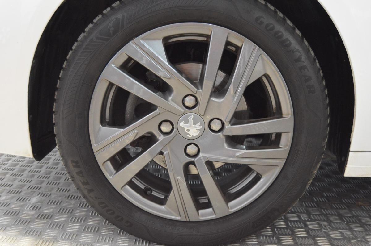peugeot-208-2022-gasolina-1199cc