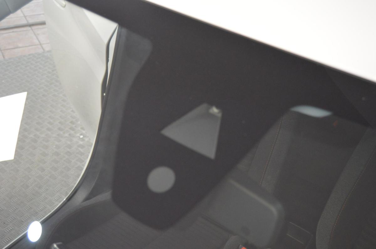 peugeot-208-2022-gasolina-1199cc
