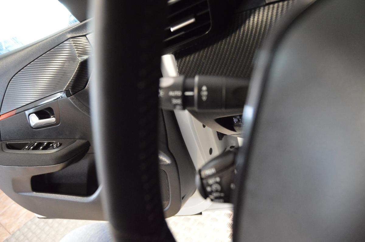 peugeot-208-2022-gasolina-1199cc