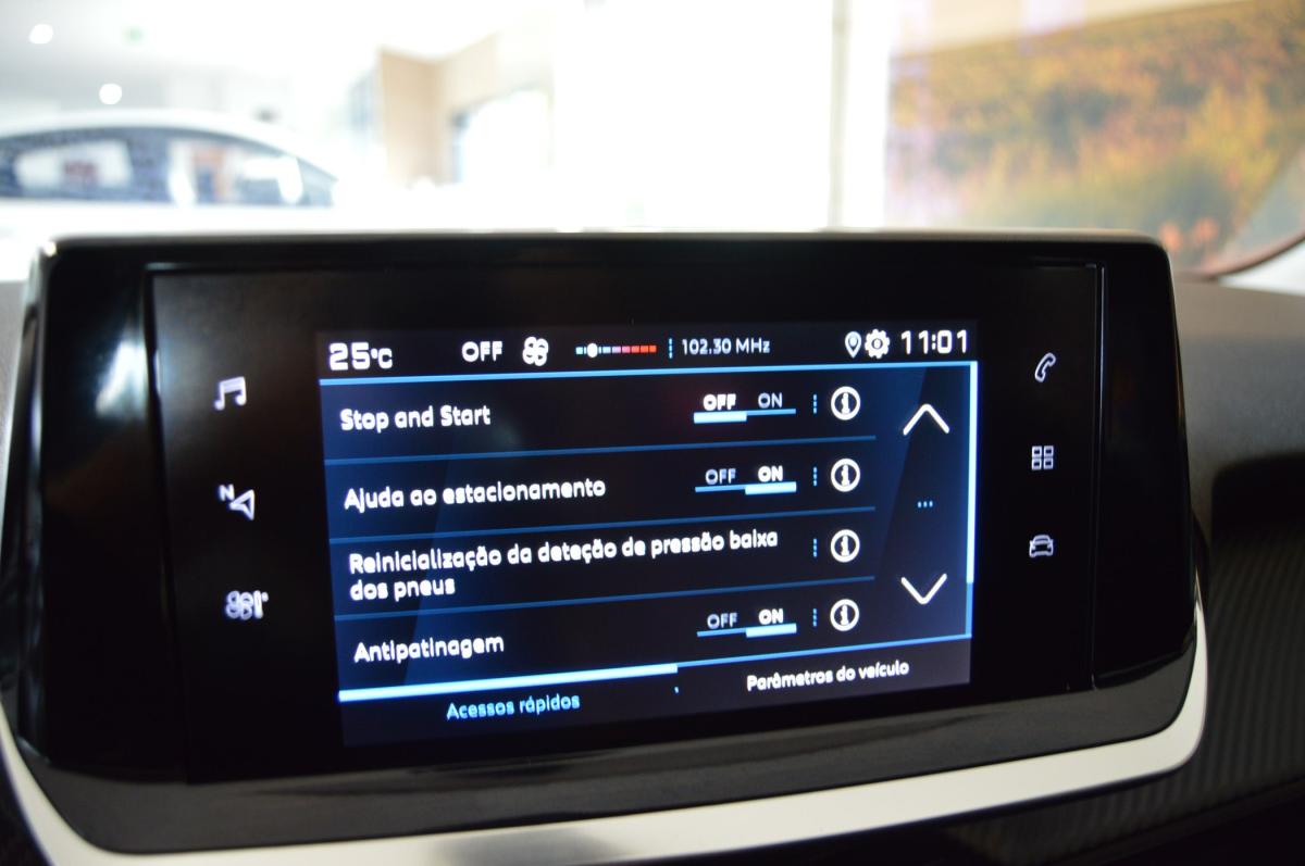 peugeot-208-2022-gasolina-1199cc