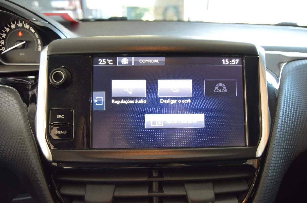 peugeot-208-2016-gasolina-1199cc