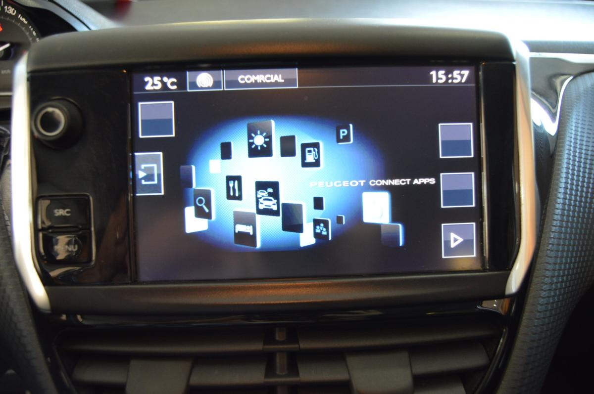 peugeot-208-2016-gasolina-1199cc