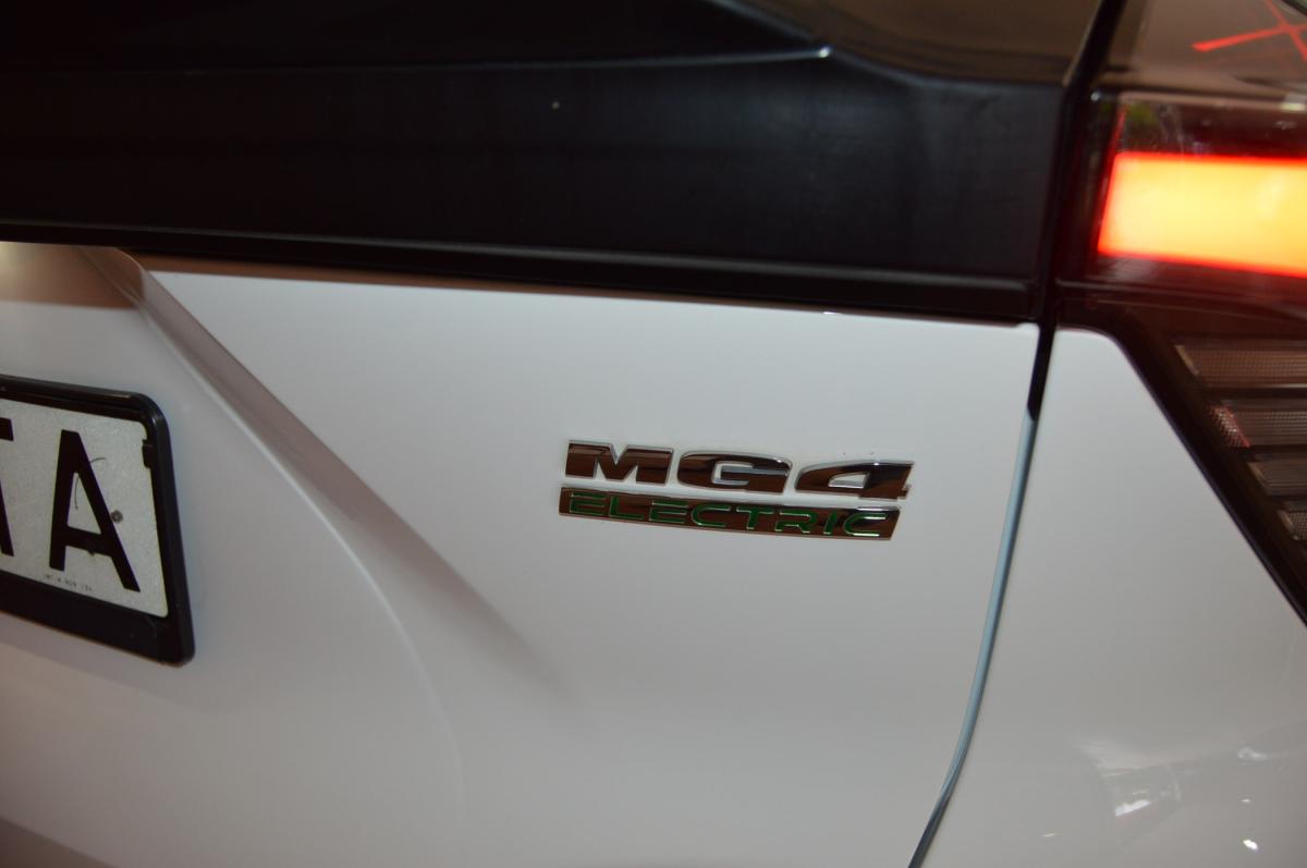 mg-mg4-2023-eletrico-500cc