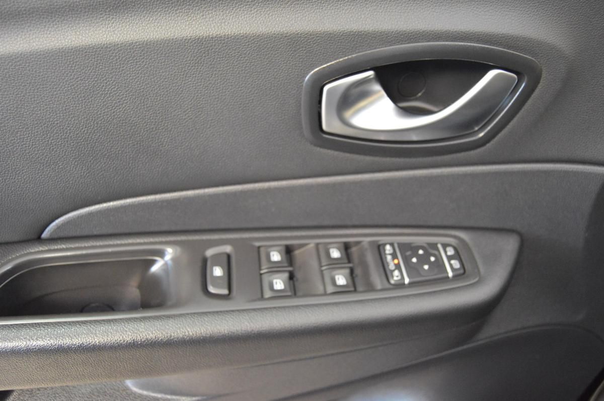 renault-captur-2017-gasolina-1197cc