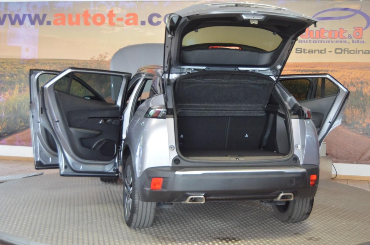 peugeot-2008-2022-gasolina-1199cc