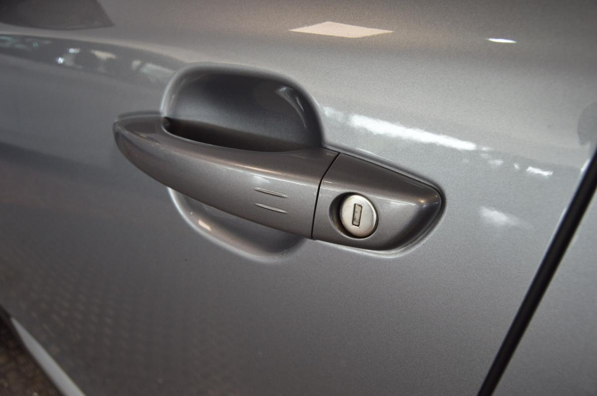 peugeot-2008-2022-gasolina-1199cc
