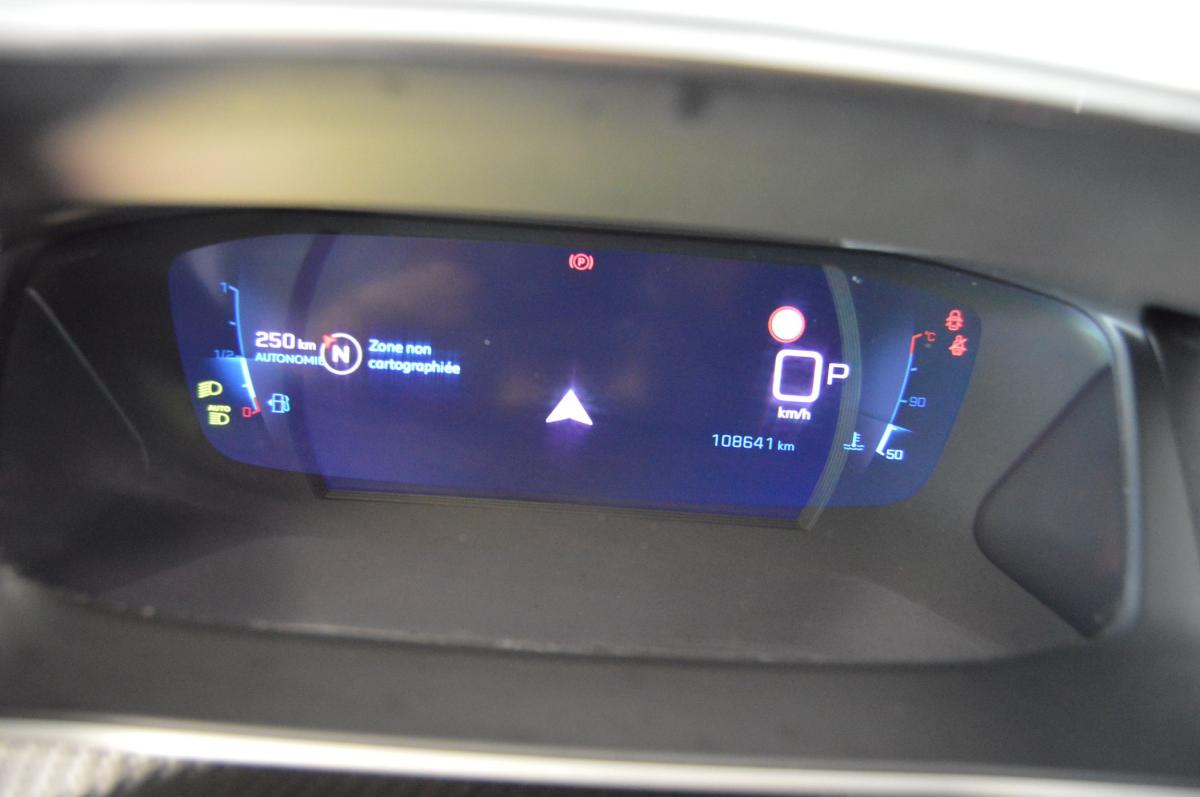 peugeot-2008-2022-gasolina-1199cc