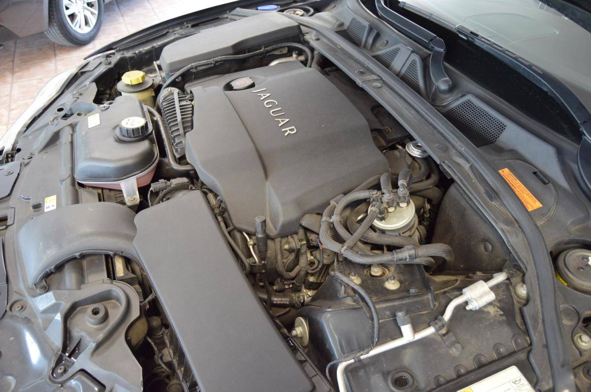 jaguar-xf-2010-diesel-2993cc