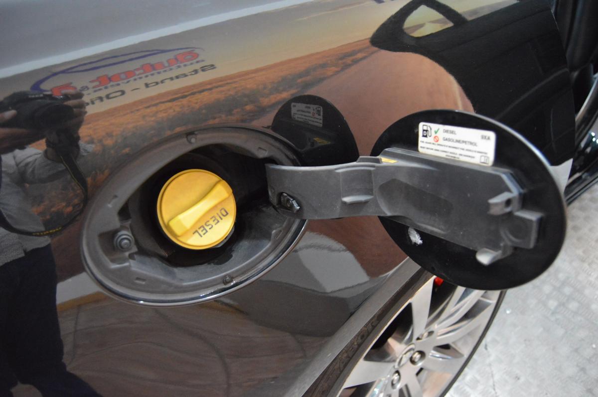 jaguar-xf-2010-diesel-2993cc