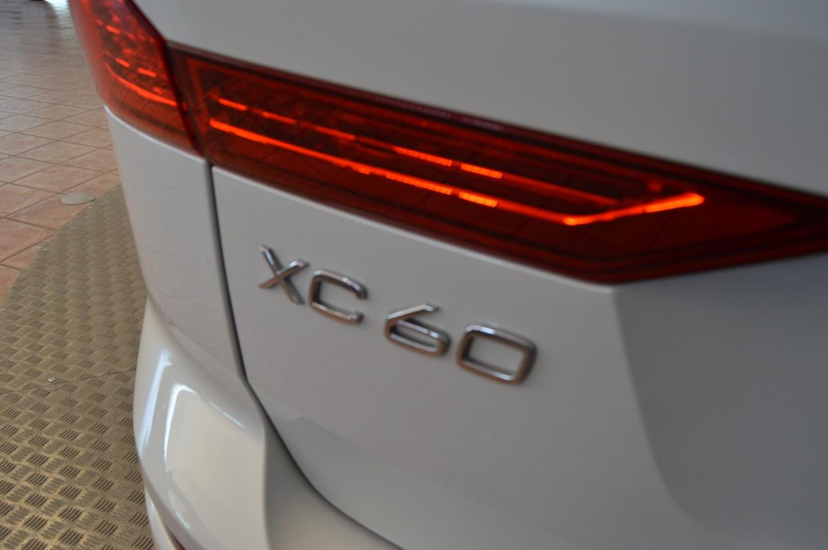 volvo-xc60-2020-hibrido-a-gasolina-1969cc