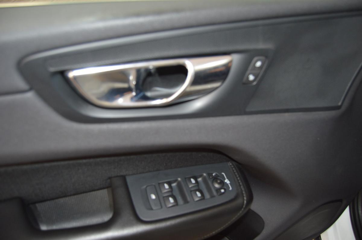 volvo-xc60-2020-hibrido-a-gasolina-1969cc