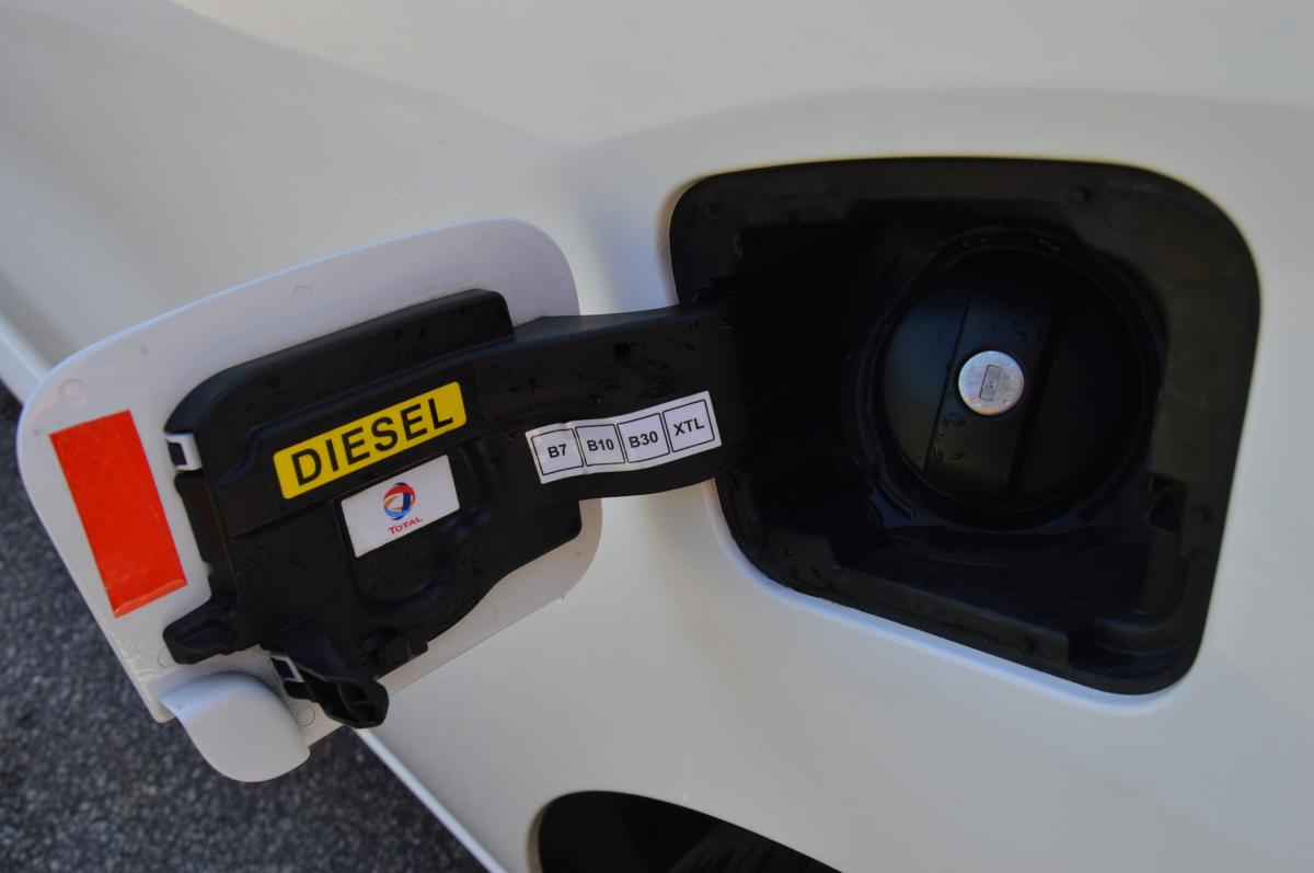 peugeot-expert-2021-diesel-1997cc