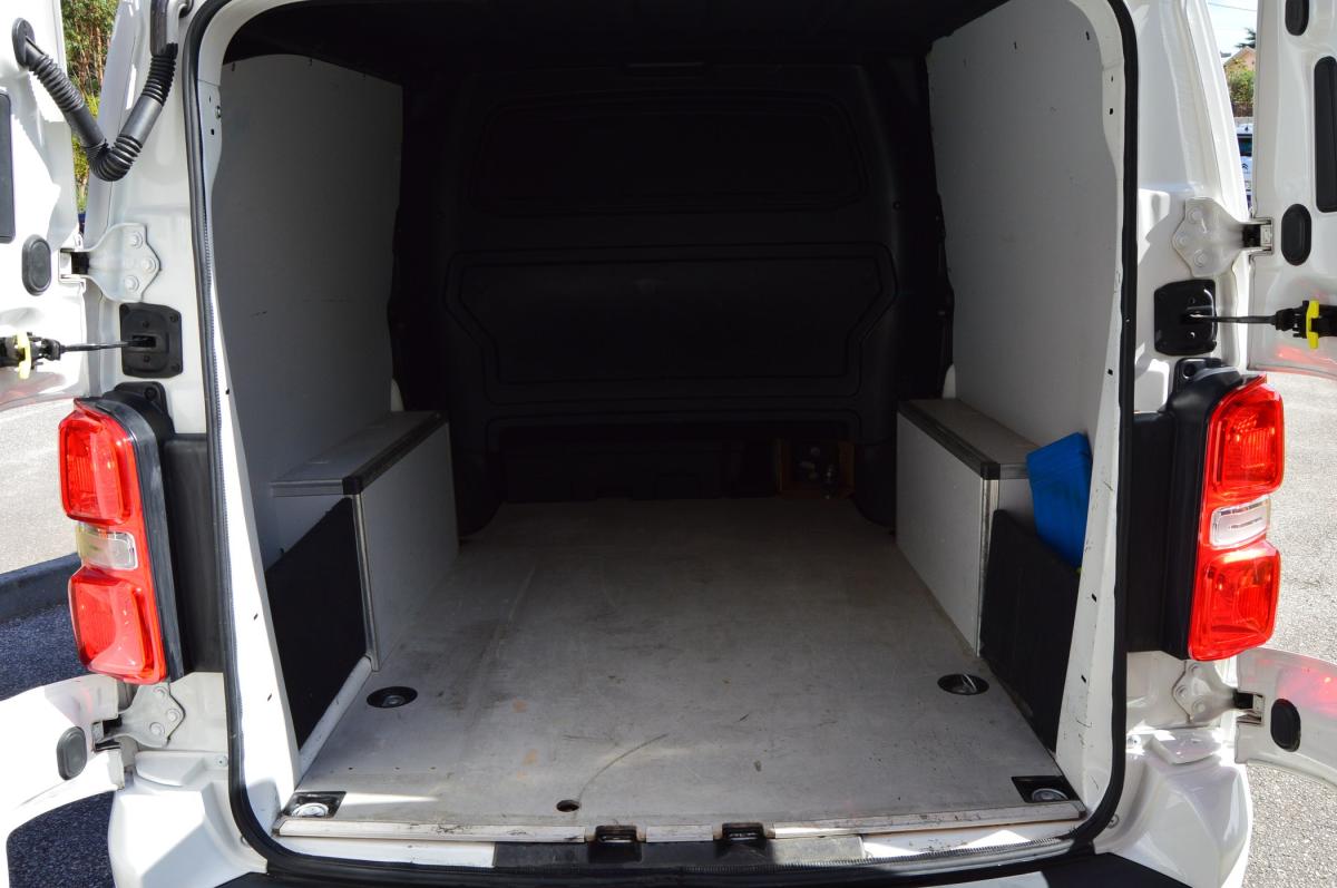 peugeot-expert-2021-diesel-1997cc